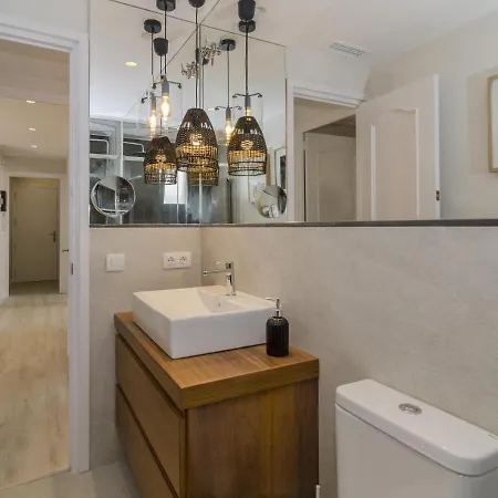 Lägenhet Sitges Spaces Beachside Retreat- 4 Bedrooms, 2 Bathrooms, Terrace, Near Beach Sitges