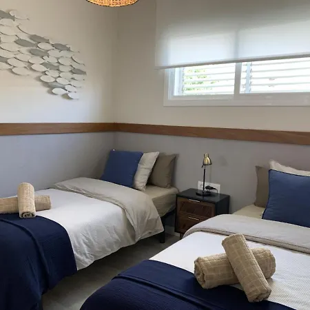 Sitges Spaces Beachside Retreat- 4 Bedrooms, 2 Bathrooms, Terrace, Near Beach * Sitges