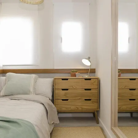 Sitges Spaces Beachside Retreat- 4 Bedrooms, 2 Bathrooms, Terrace, Near Beach Lägenhet